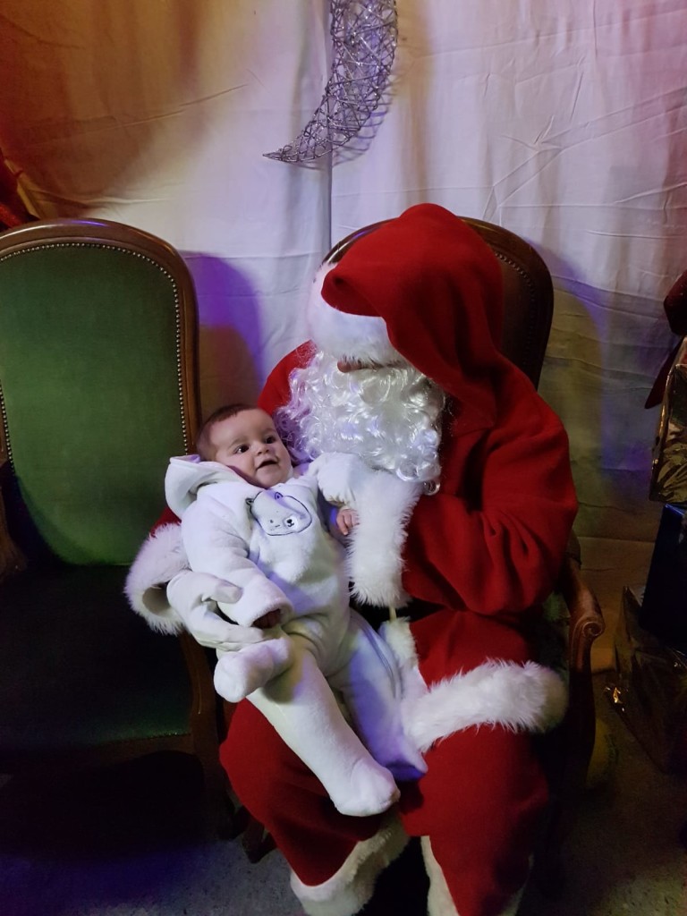 PERE NOEL BUREAU 1